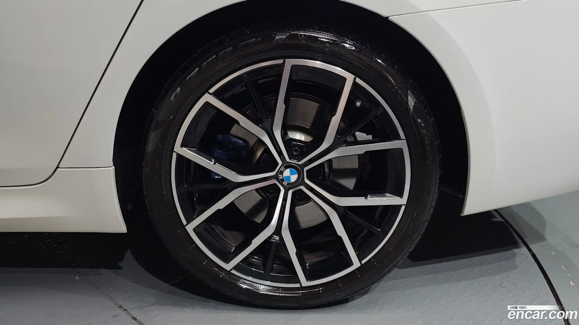 5-Series BMW 2023.5-OUTER-031