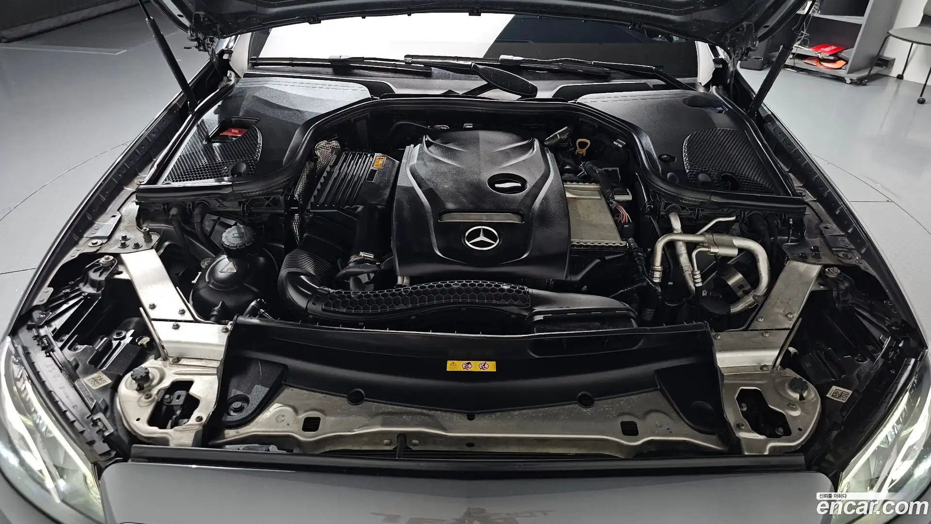 E-Class Mercedes-Benz 2017.7-OUTER-006