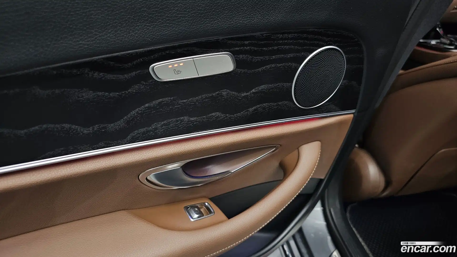 E-Class Mercedes-Benz 2017.7-OPTION-023
