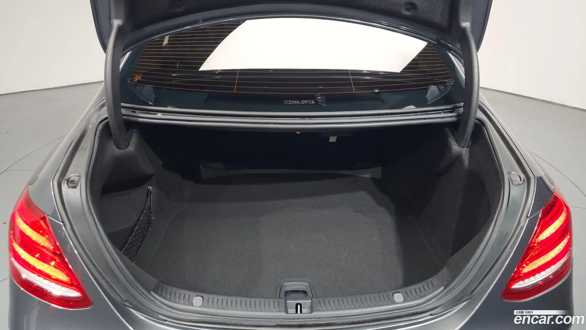 E-Class Mercedes-Benz 2017.7-OPTION-024