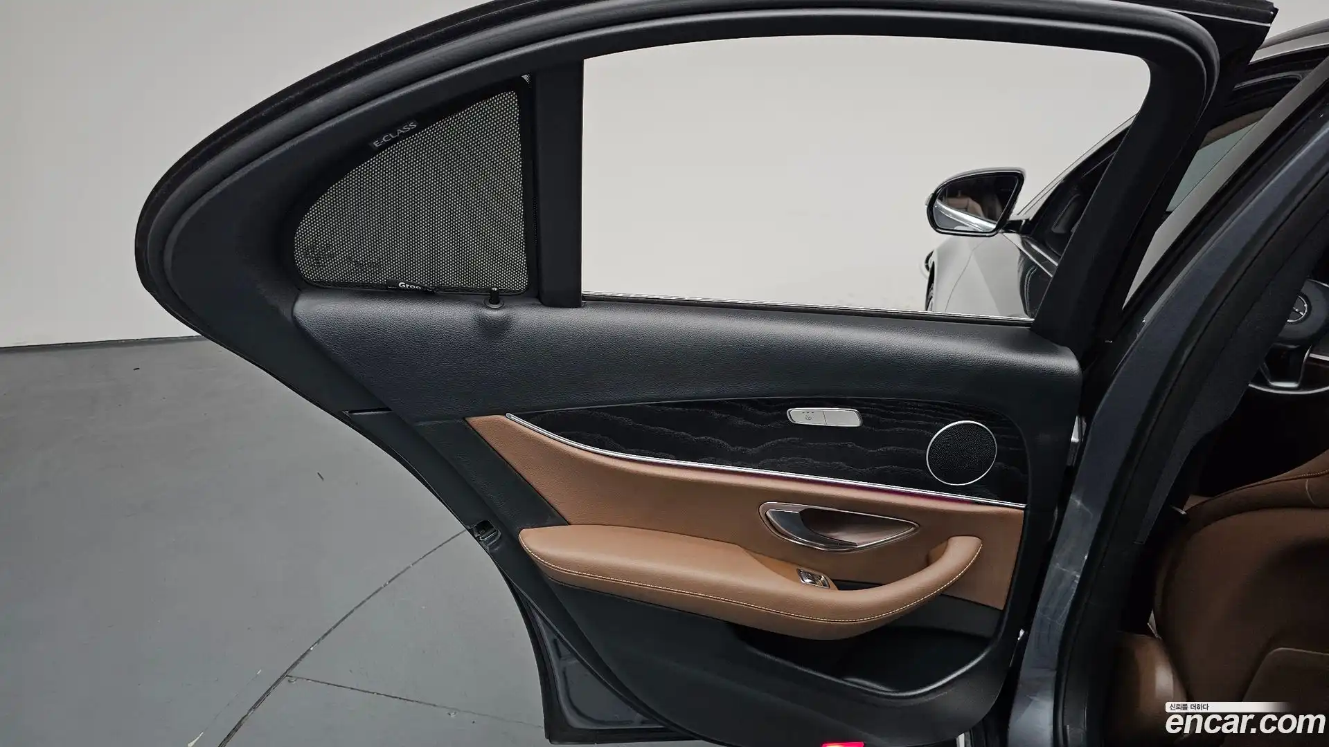 E-Class Mercedes-Benz 2017.7-INNER-035