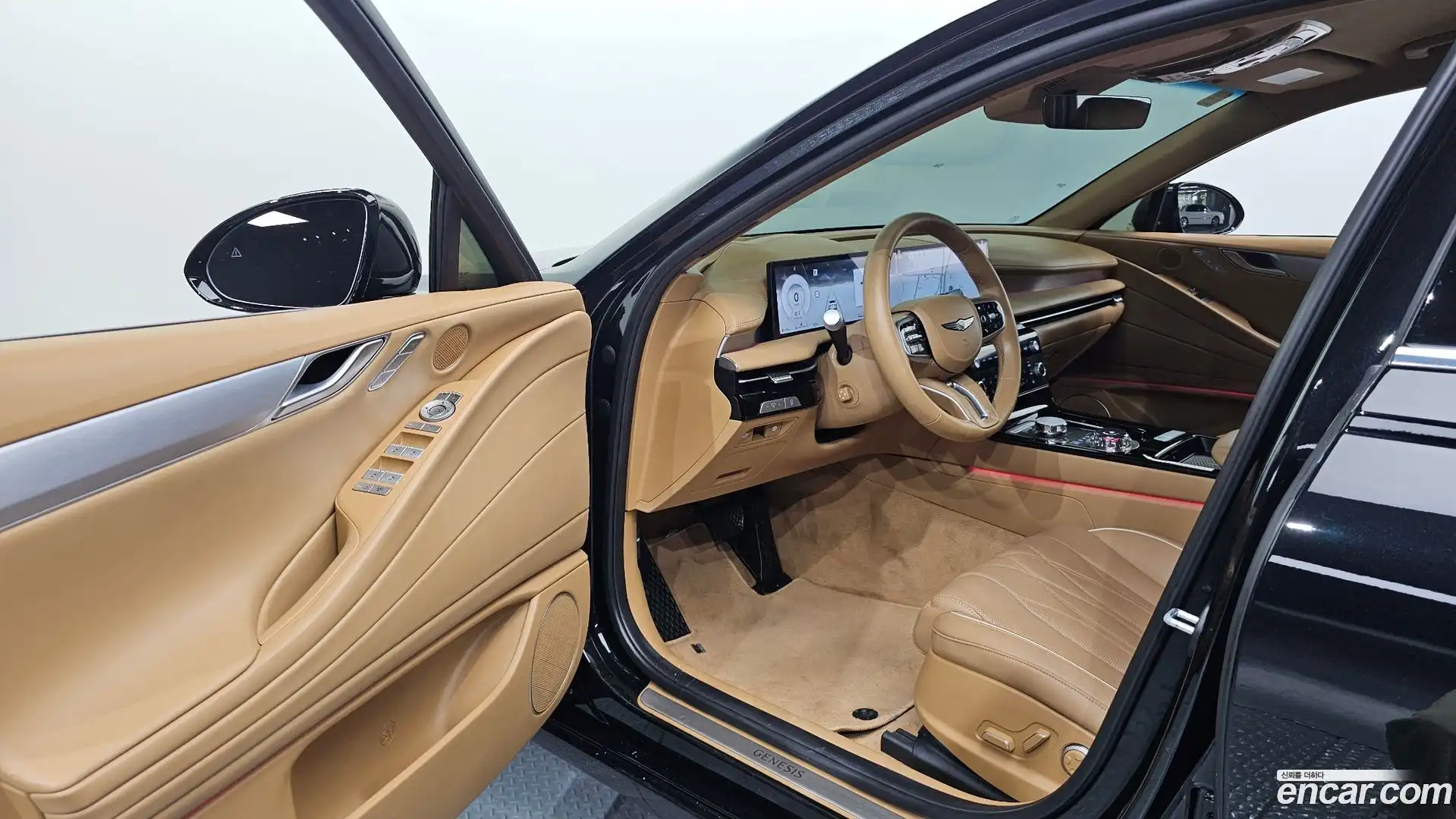 G80 Genesis 2025.0-INNER-010