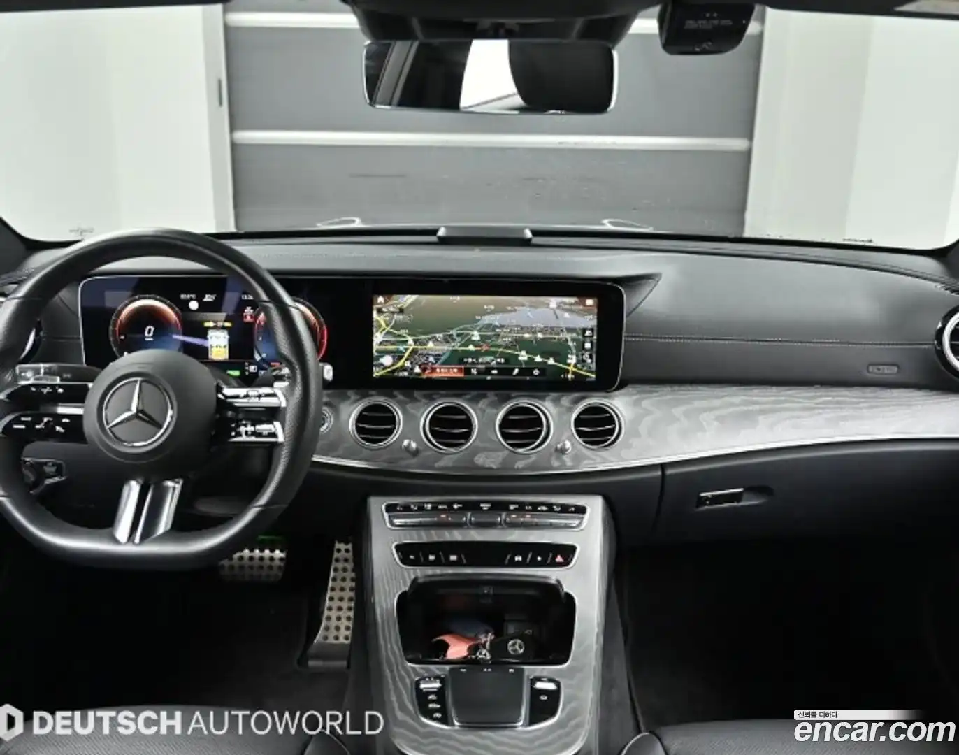 E-Class Mercedes-Benz 2022.1-INNER-008