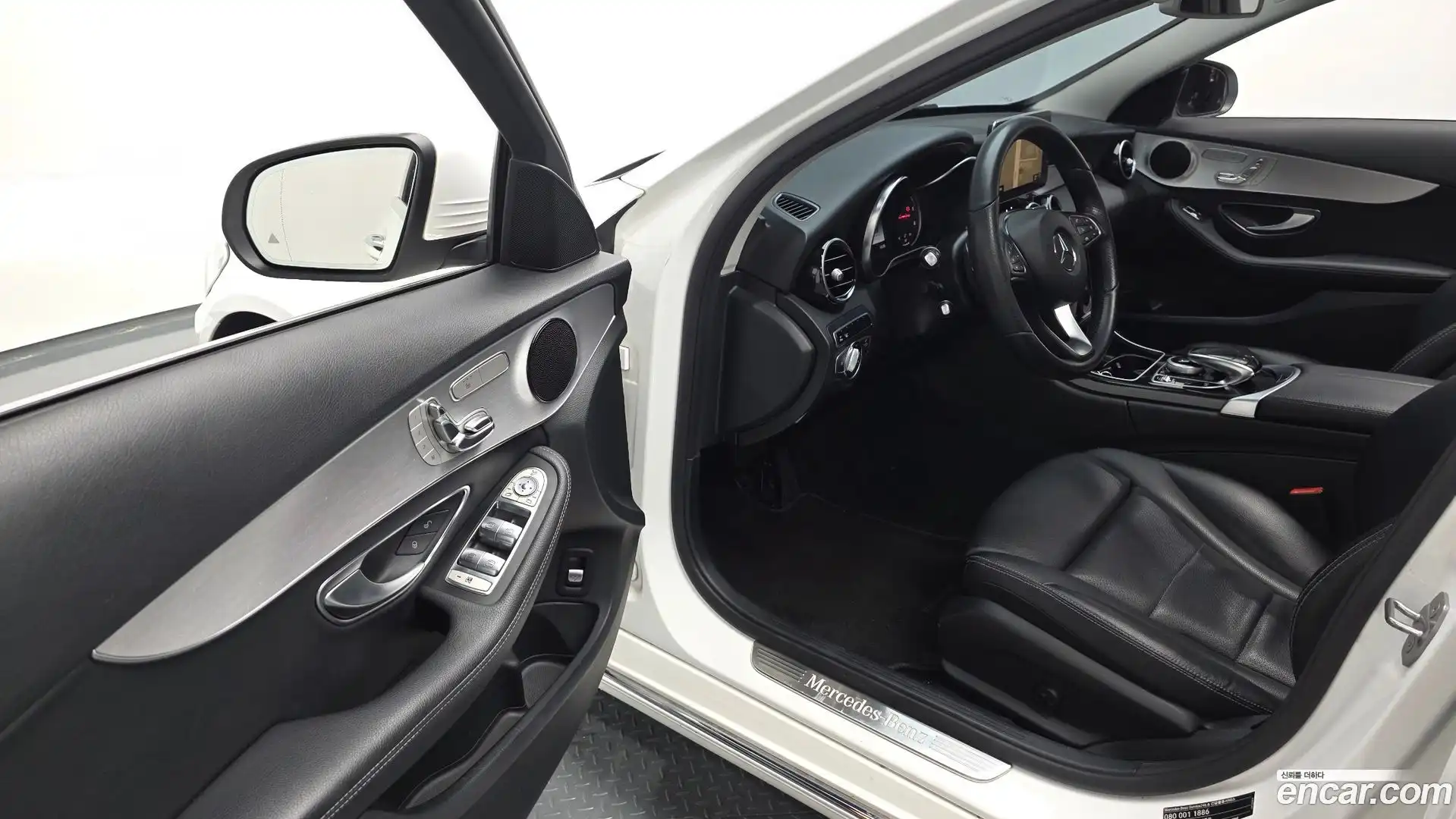 C-Class Mercedes-Benz 2016.10-INNER-010