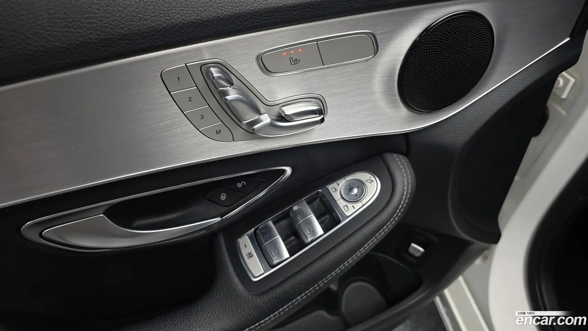 C-Class Mercedes-Benz 2016.10-OPTION-020