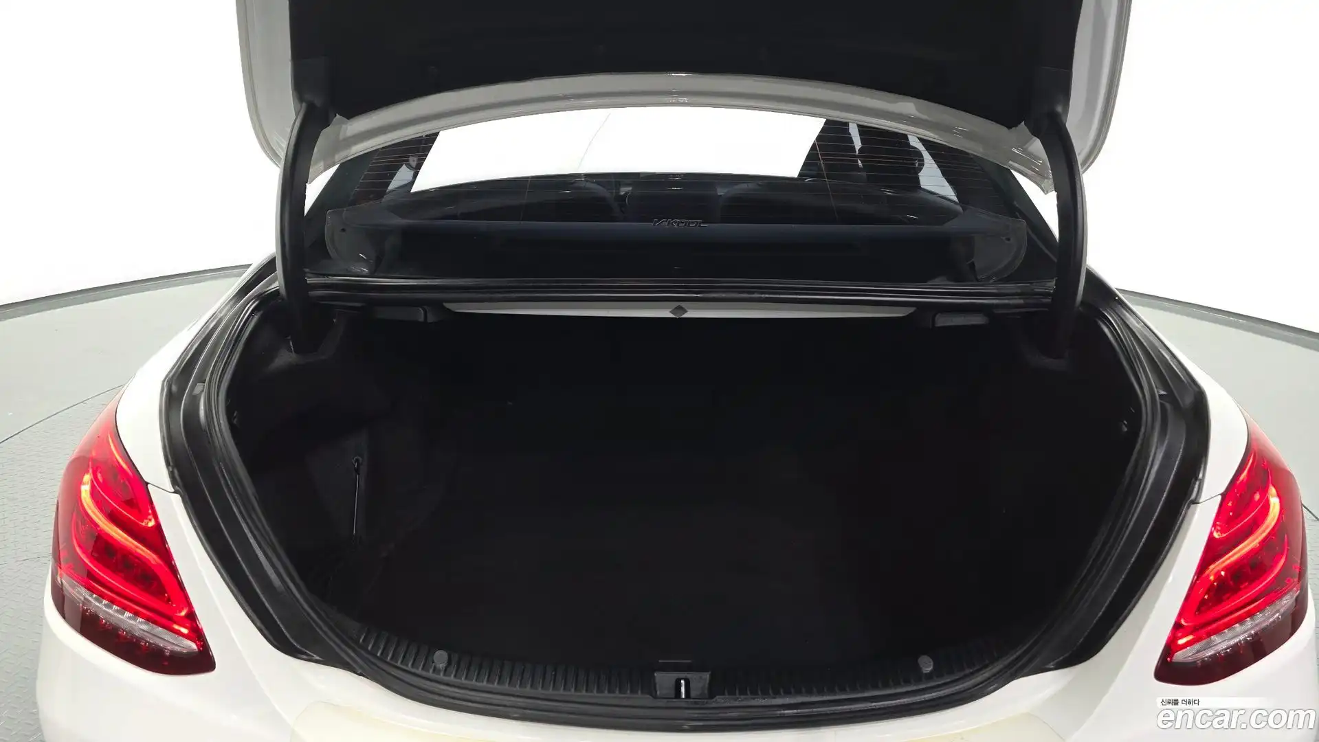 C-Class Mercedes-Benz 2016.10-OPTION-024
