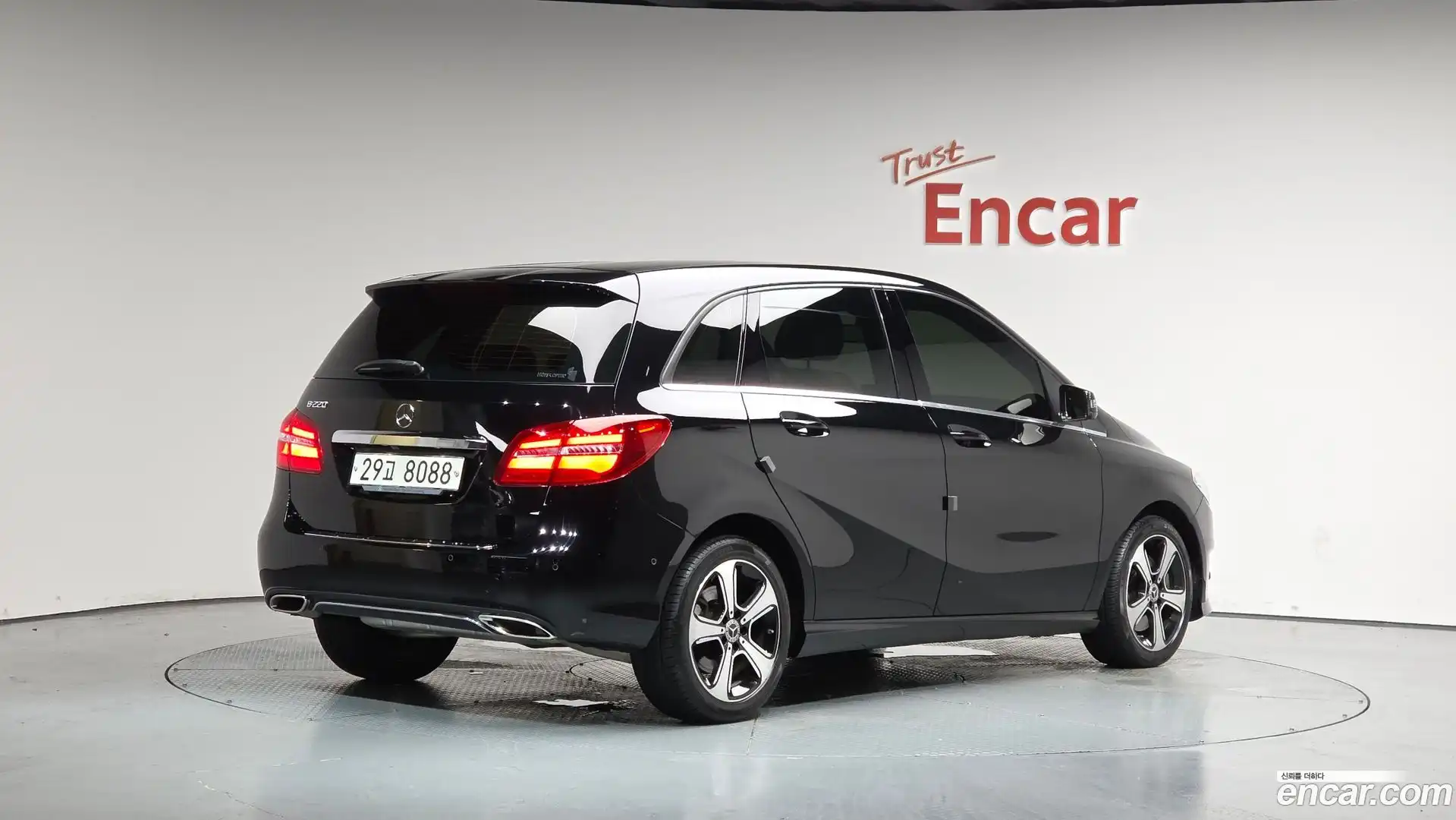 B-Class Mercedes-Benz 2018.6-OUTER-002