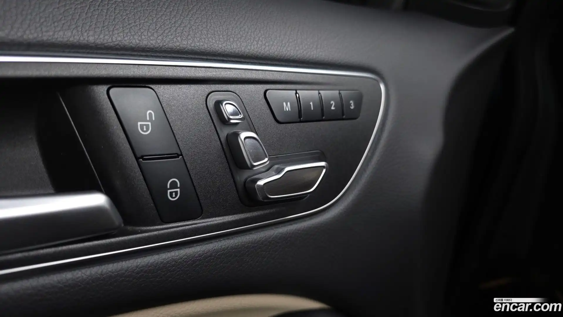 B-Class Mercedes-Benz 2018.6-OPTION-019