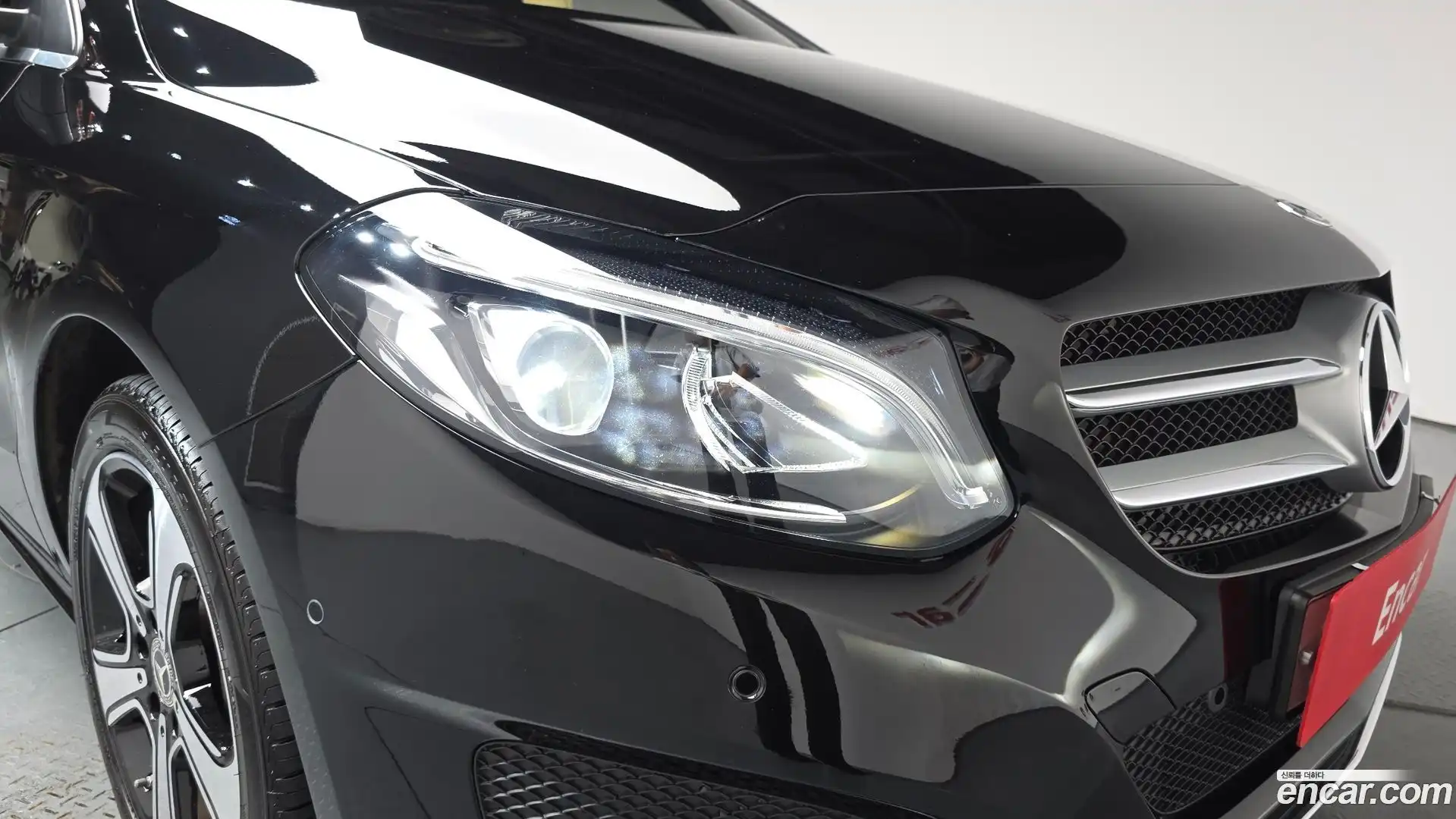 B-Class Mercedes-Benz 2018.6-OUTER-032