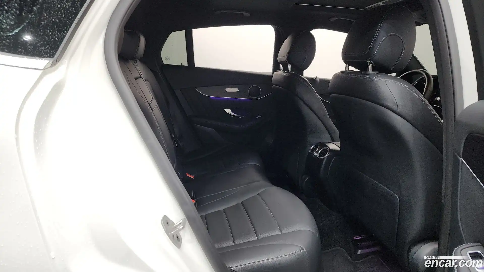 GLC-Class Mercedes-Benz 2021.8-OPTION-024