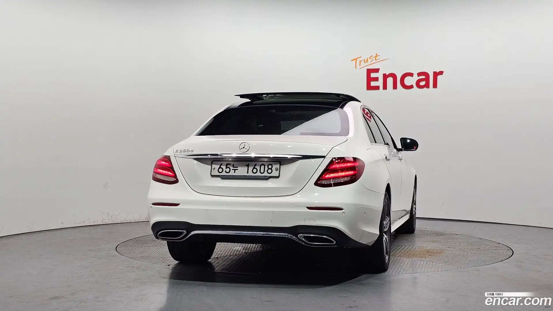 E-Class Mercedes-Benz 2017.7-OUTER-004