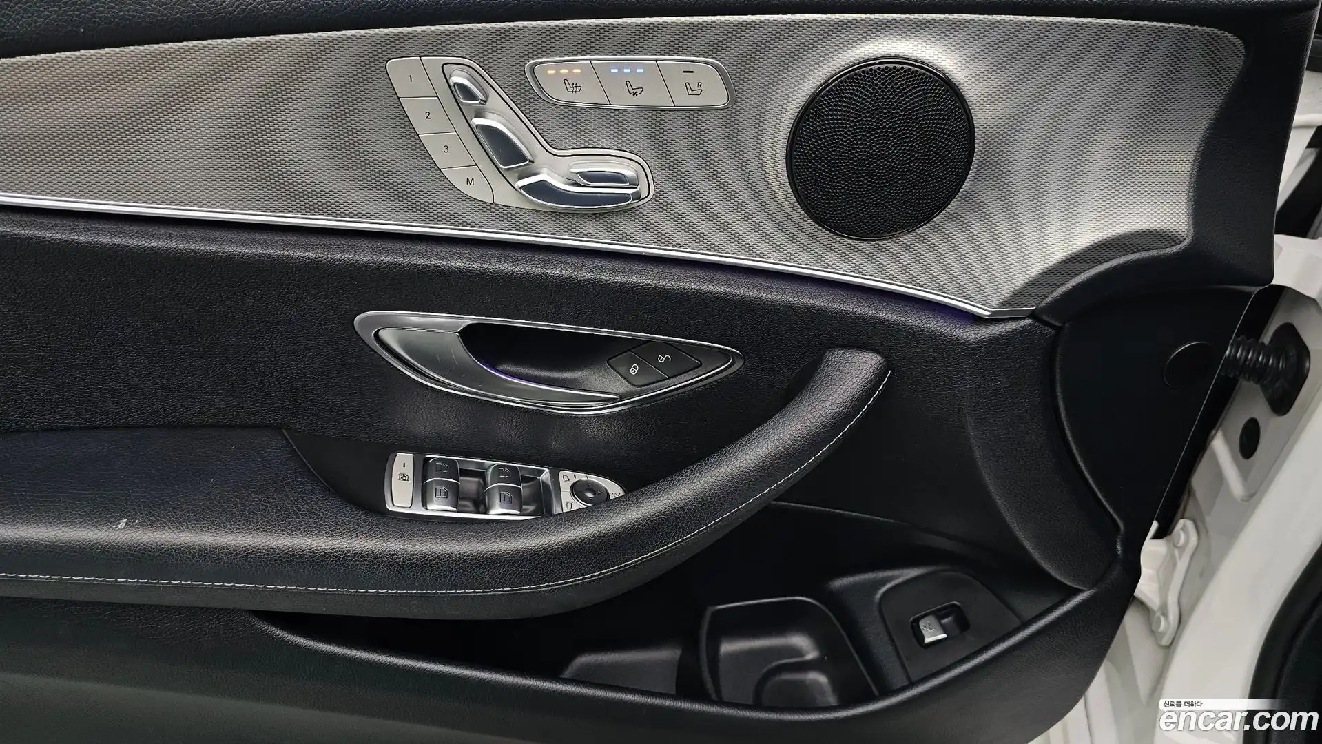 E-Class Mercedes-Benz 2017.7-OPTION-021