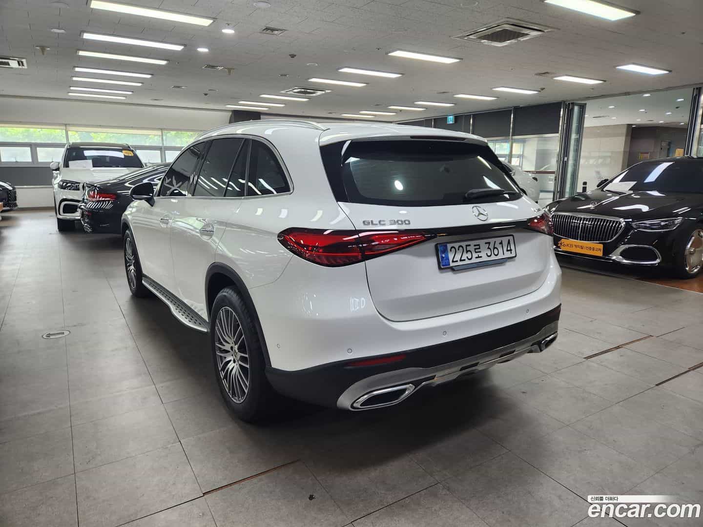 GLC-Class Mercedes-Benz 2025.0-OUTER-002