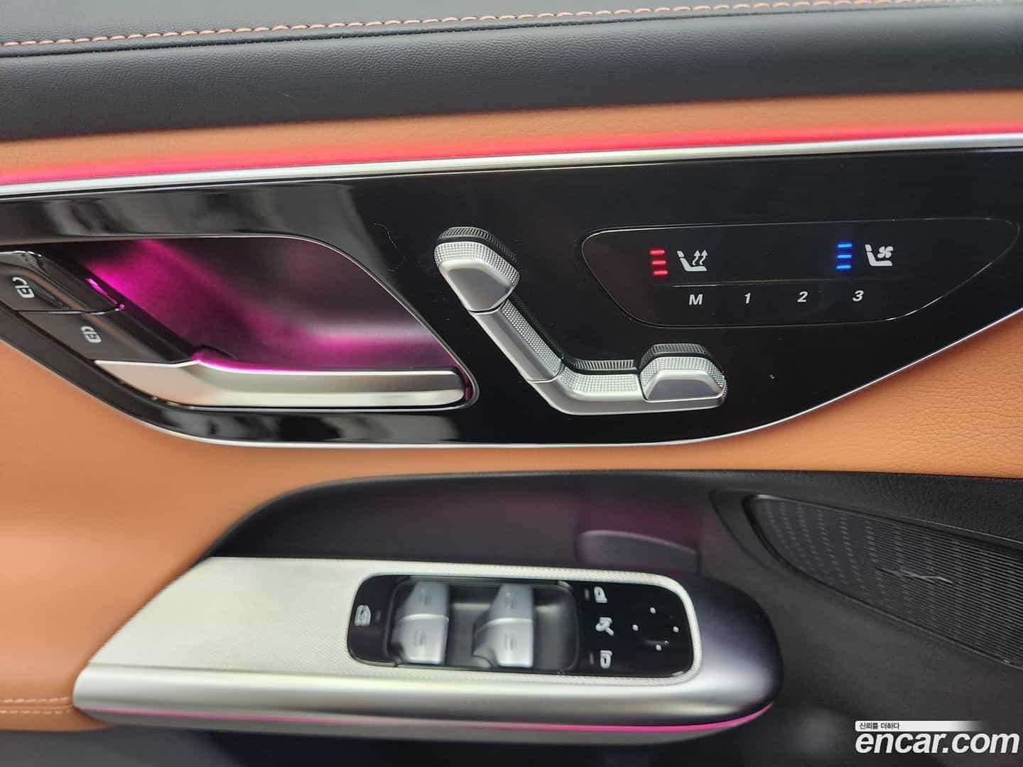 GLC-Class Mercedes-Benz 2025.0-INNER-008