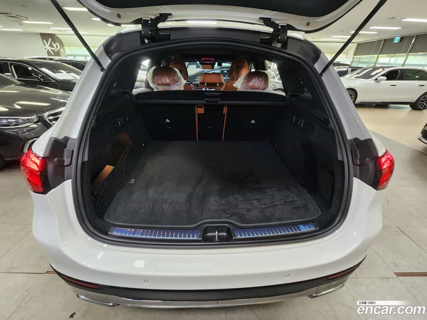 GLC-Class Mercedes-Benz 2025.0-OPTION-023