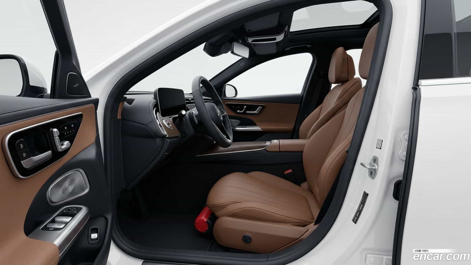 E-Class Mercedes-Benz 2025.7-INNER-010