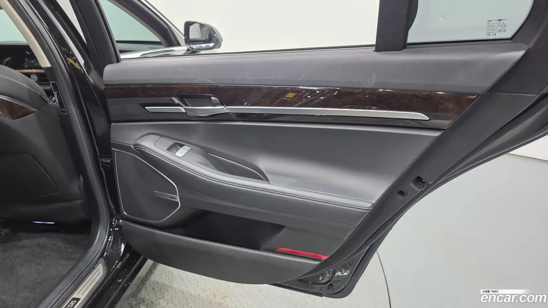 G90 Genesis 2019.2-INNER-035