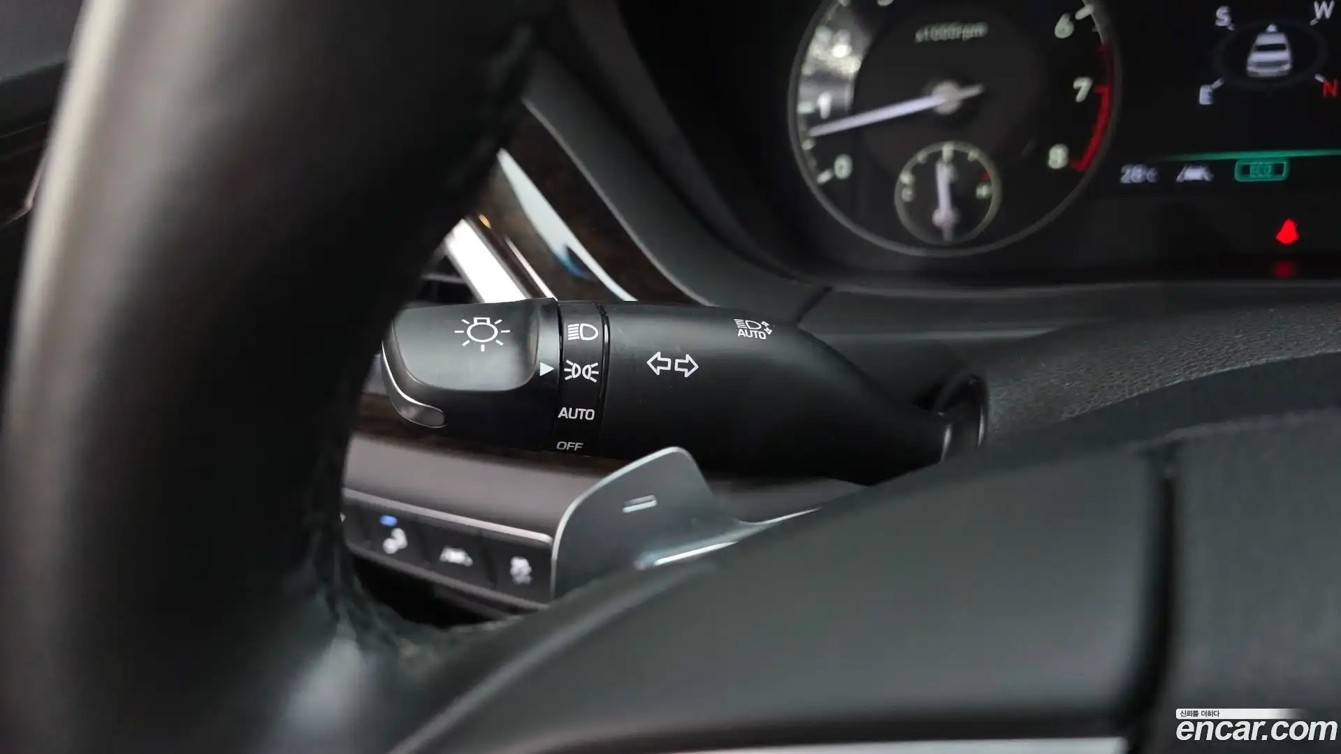 G90 Genesis 2019.2-OPTION-043