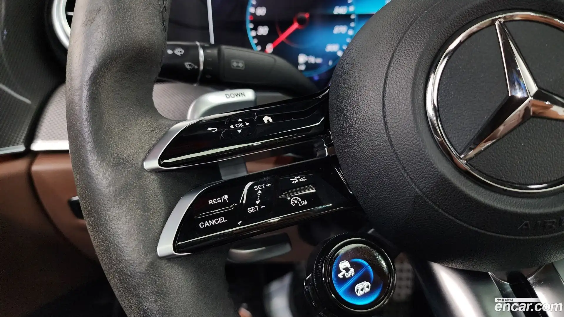 E-Class Mercedes-Benz 2021.11-OPTION-020