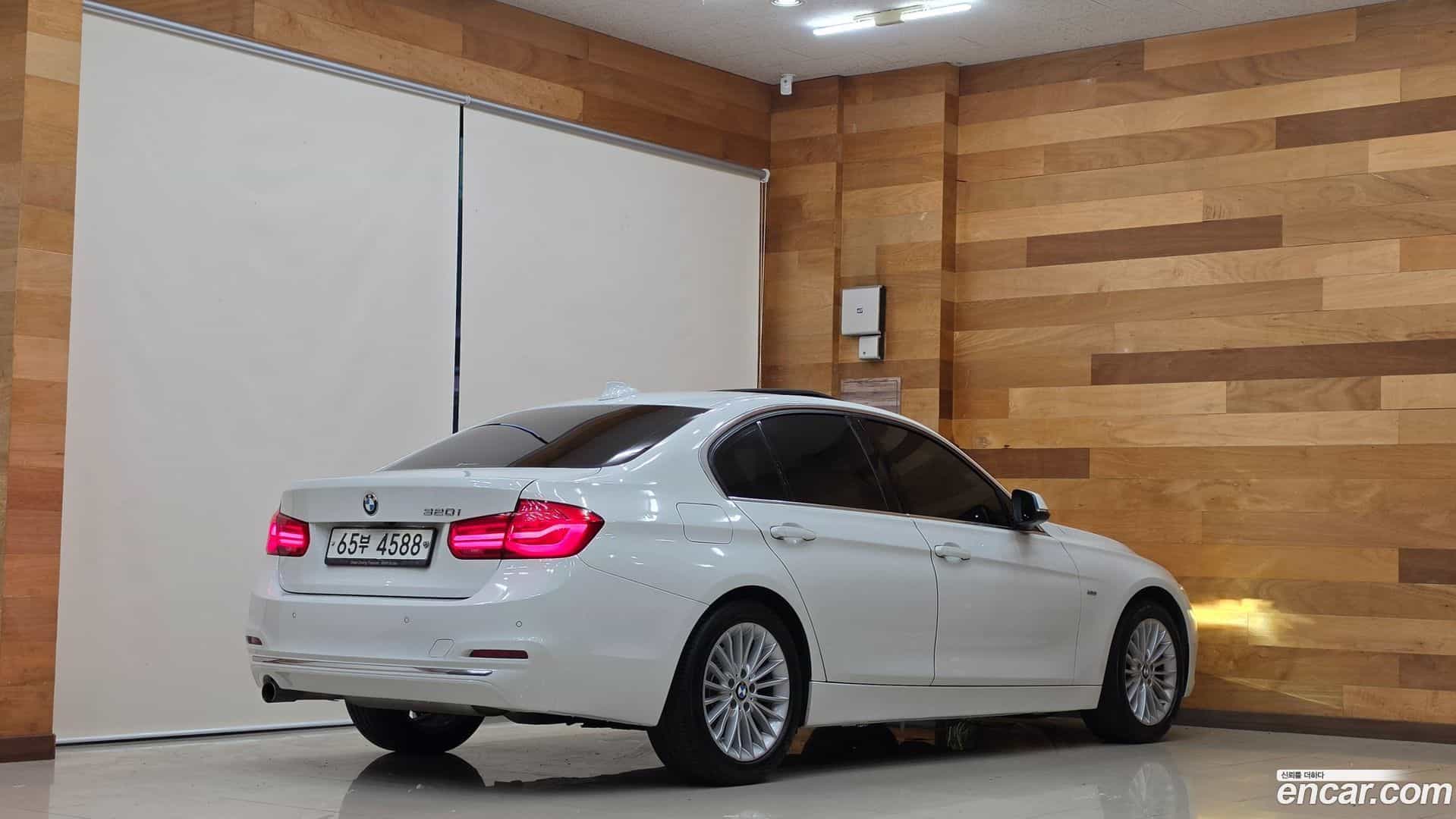 3-Series BMW 2017.6-OUTER-002
