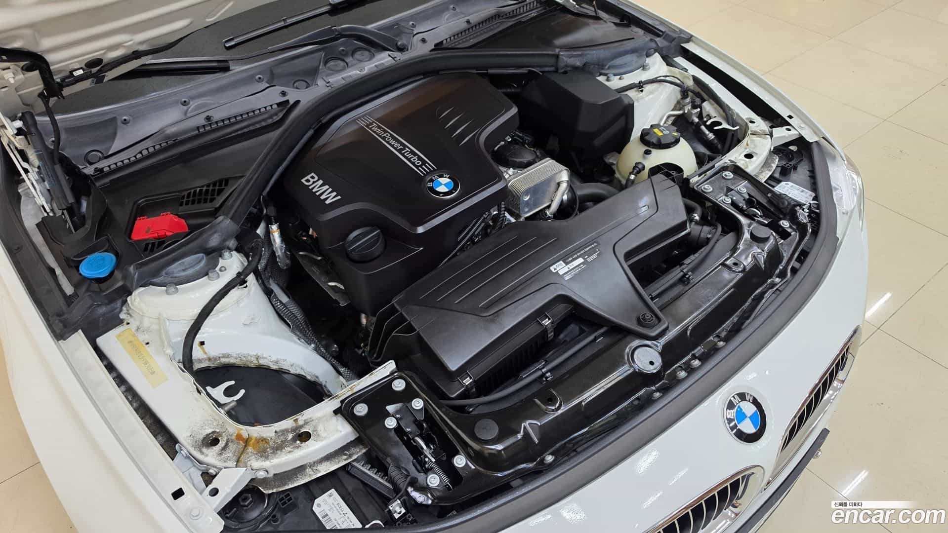 3-Series BMW 2017.6-OUTER-006