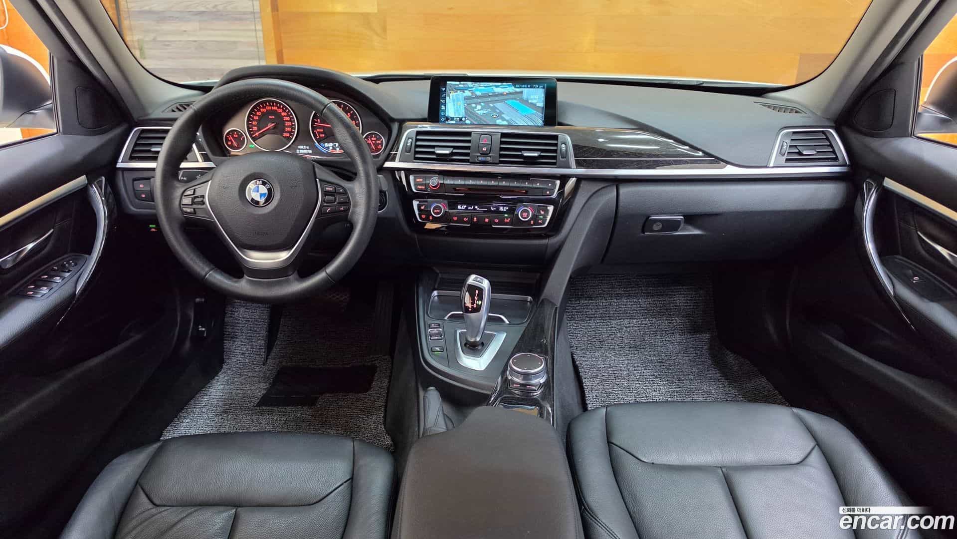 3-Series BMW 2017.6-INNER-008