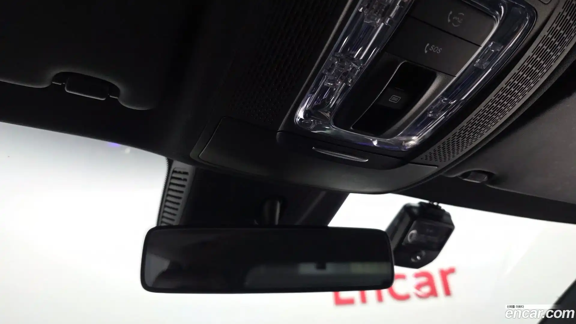 GLA-Class Mercedes-Benz 2020.8-OPTION-021