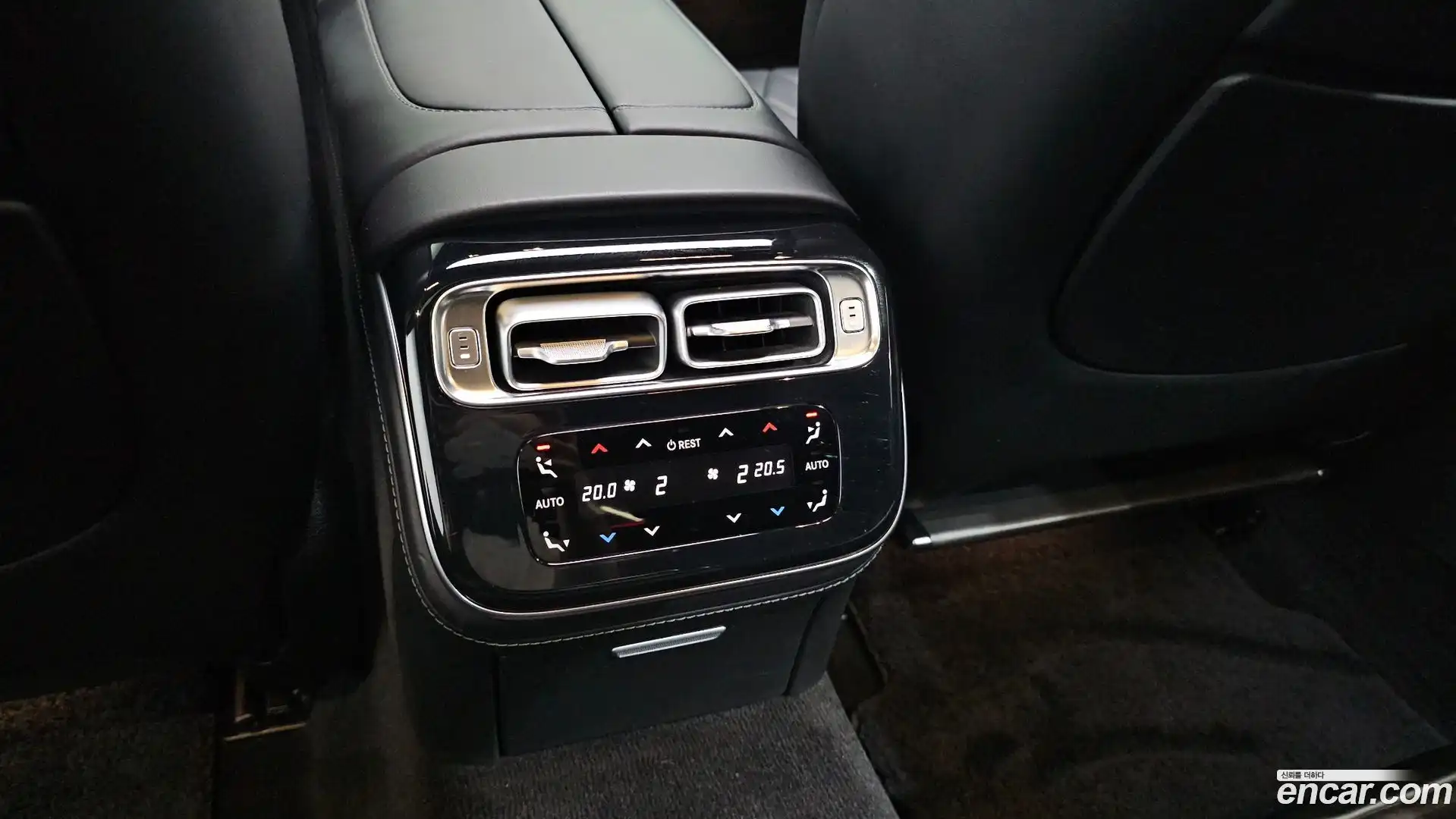 S-Class Mercedes-Benz 2021.6-OPTION-044