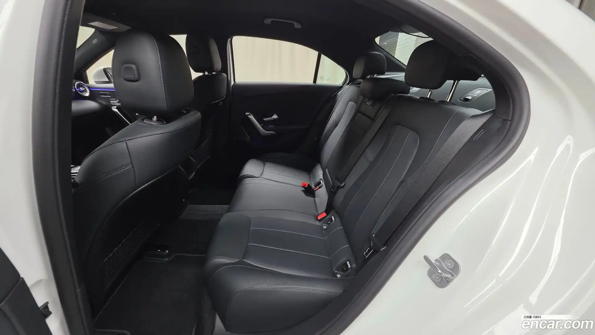 A-Class Mercedes-Benz 2025.6-OPTION-016