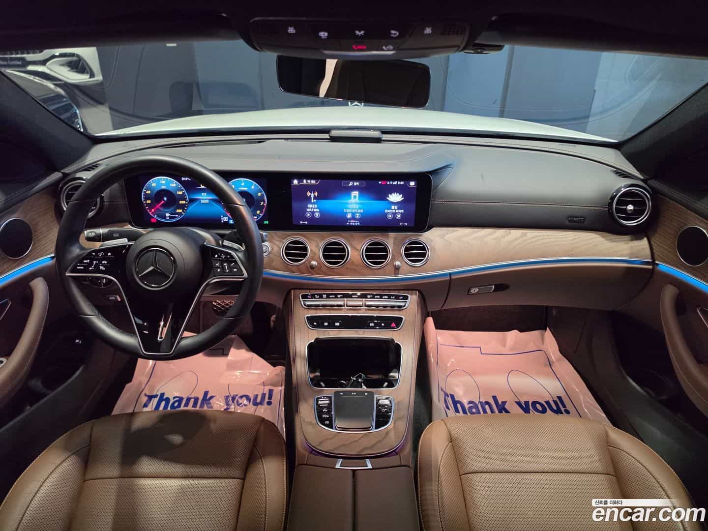 E-Class Mercedes-Benz 2022.9-INNER-007