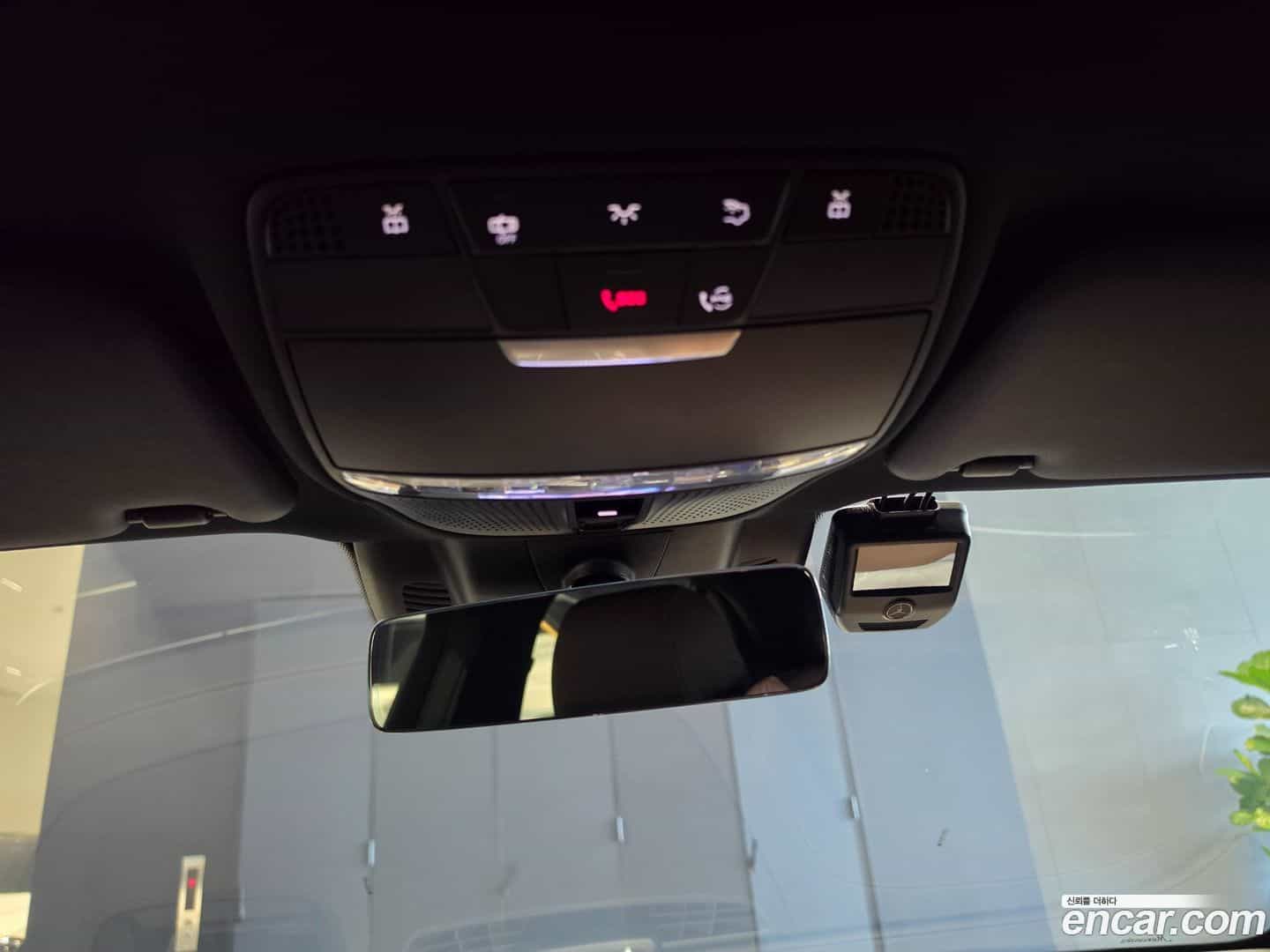 E-Class Mercedes-Benz 2022.9-OPTION-020