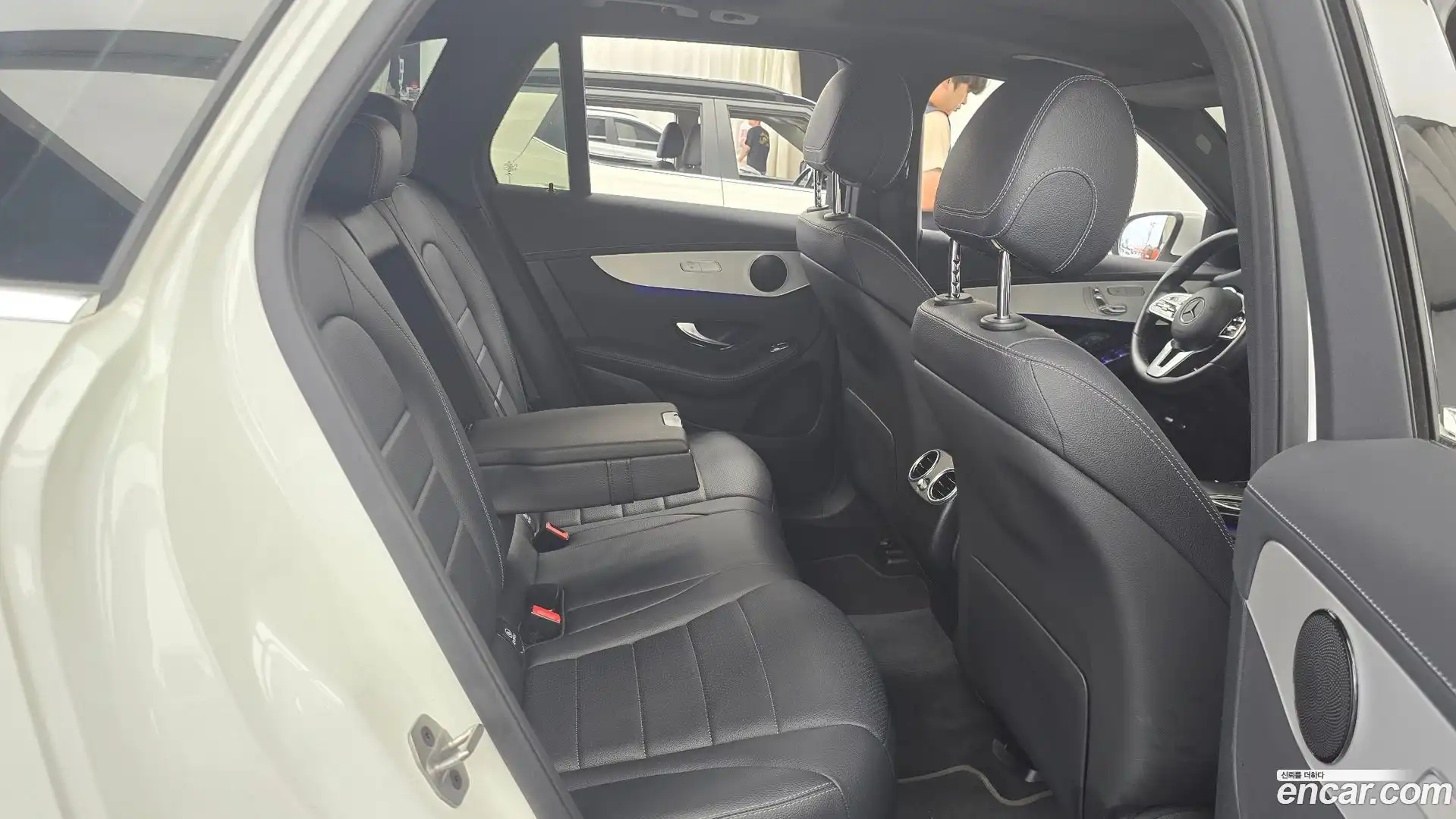 GLC-Class Mercedes-Benz 2021.5-OPTION-015
