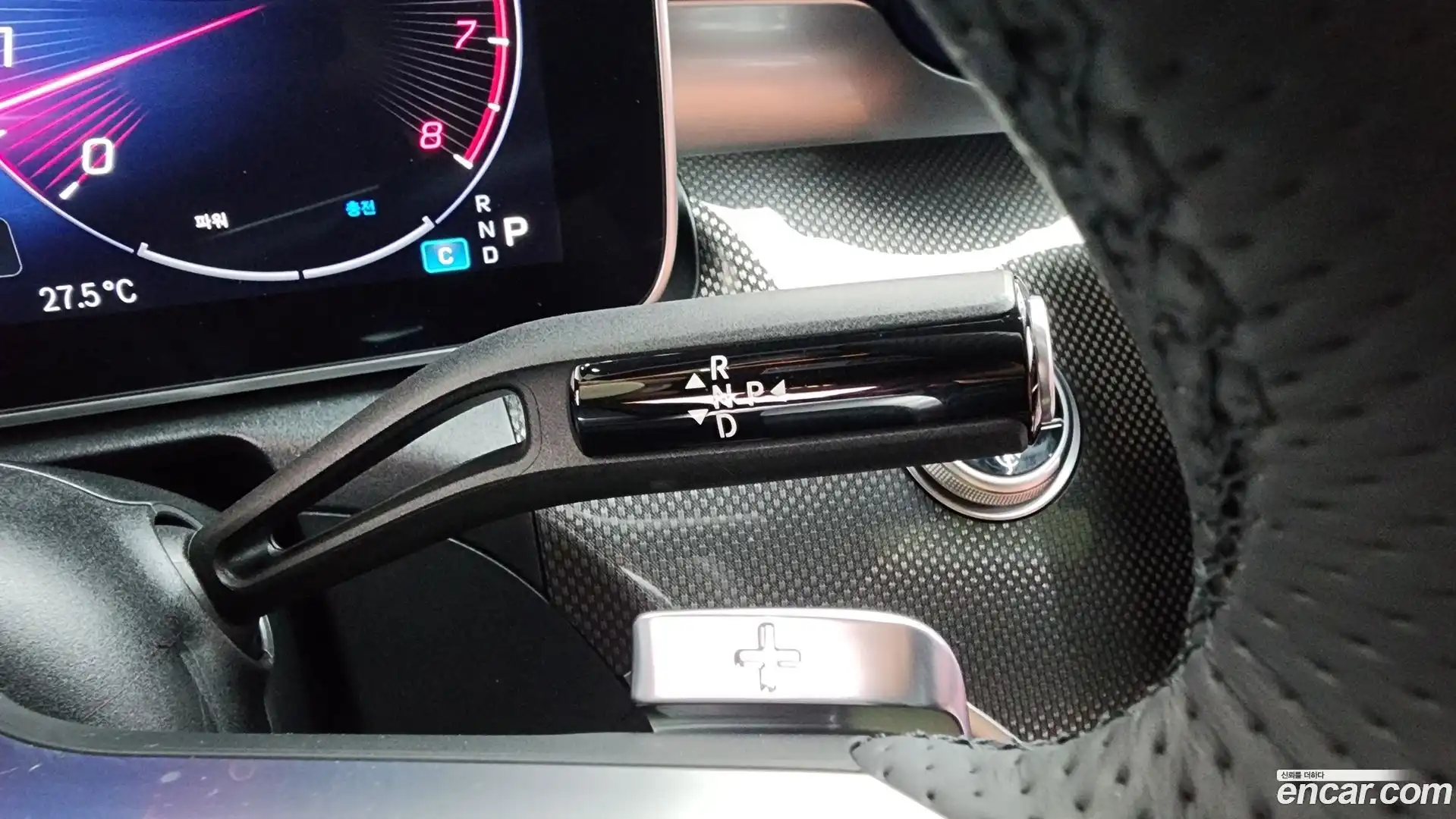 C-Class Mercedes-Benz 2023.1-INNER-009