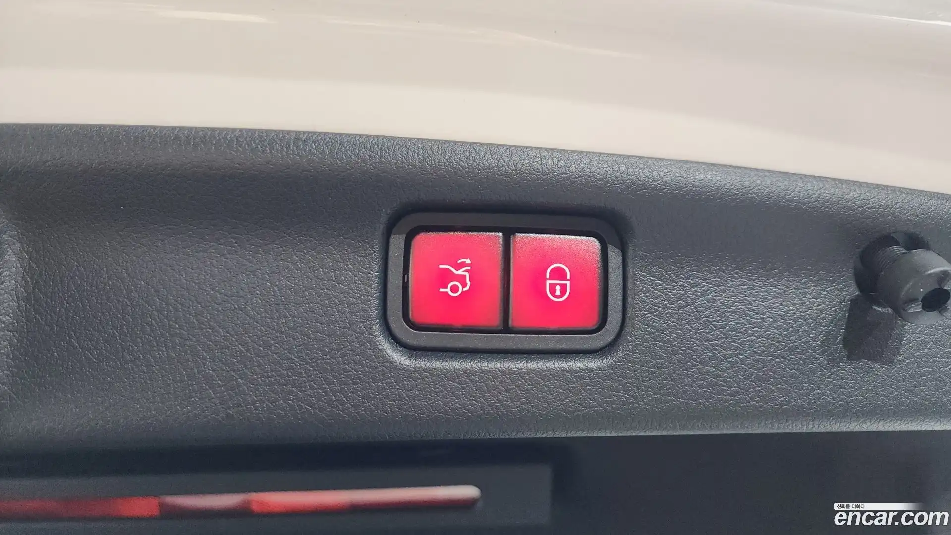 C-Class Mercedes-Benz 2023.1-OPTION-022