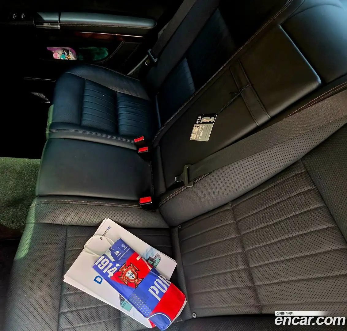 S-Class Mercedes-Benz 2011.0-OUTER-005