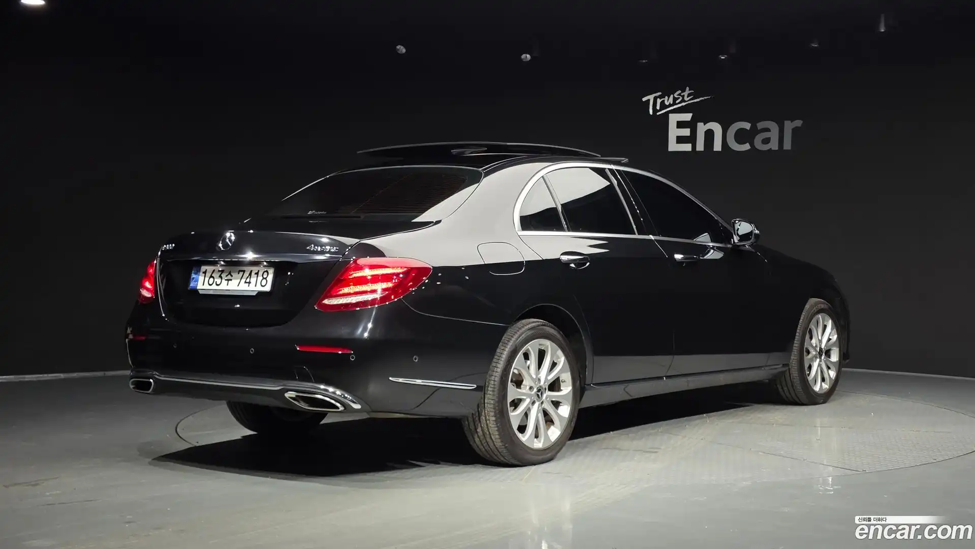 E-Class Mercedes-Benz 2019.6-OUTER-002