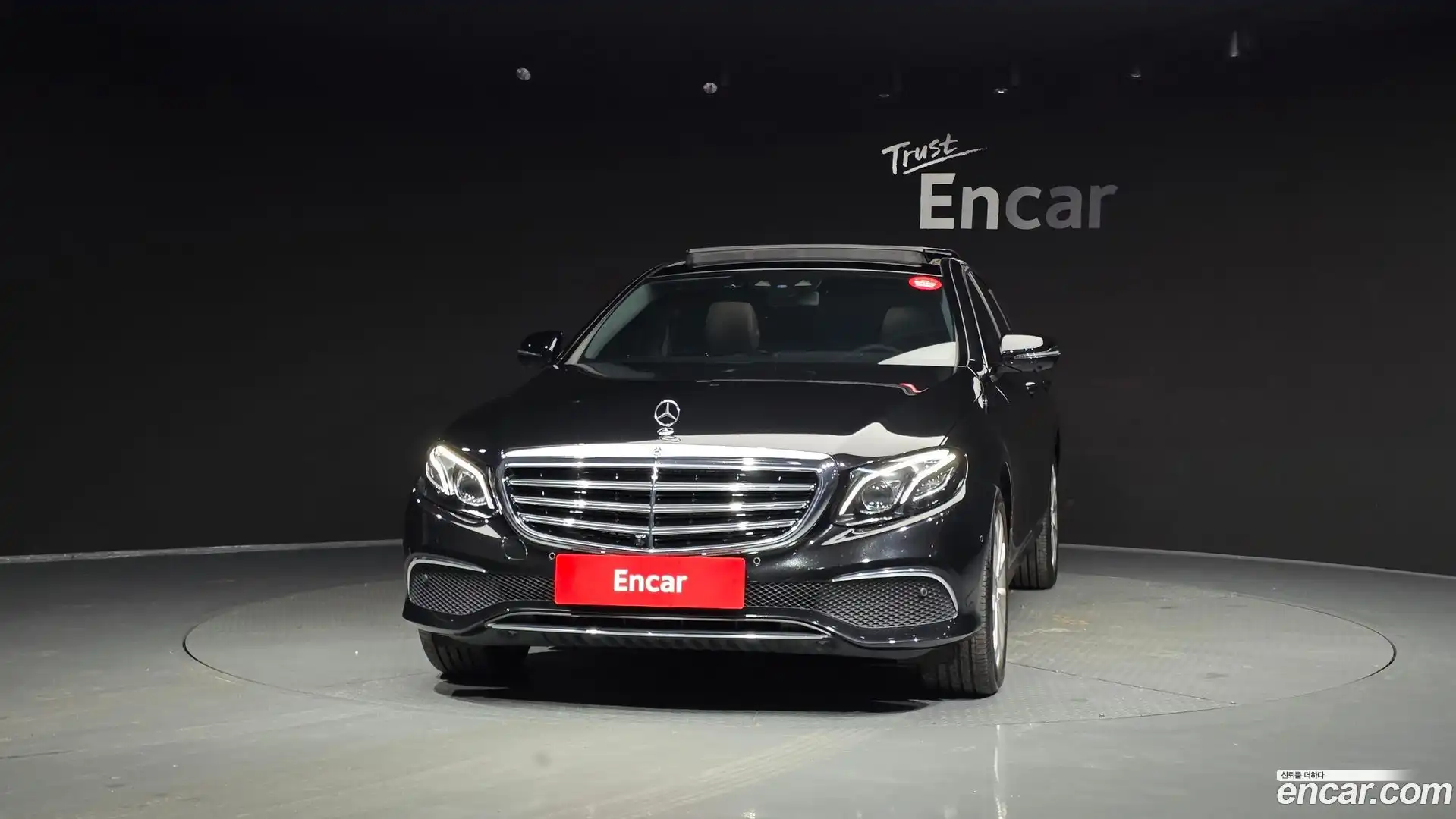 E-Class Mercedes-Benz 2019.6-OUTER-003