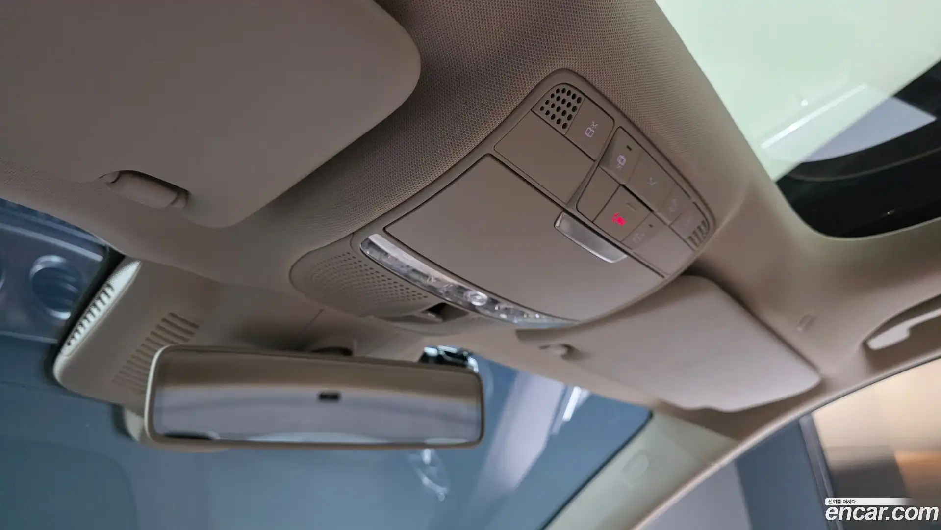 E-Class Mercedes-Benz 2019.6-OPTION-023