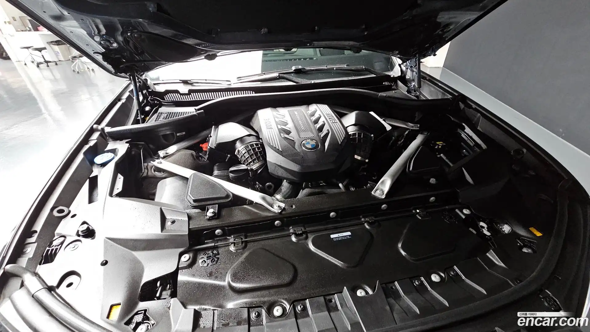 X7 BMW 2022.0-OUTER-006