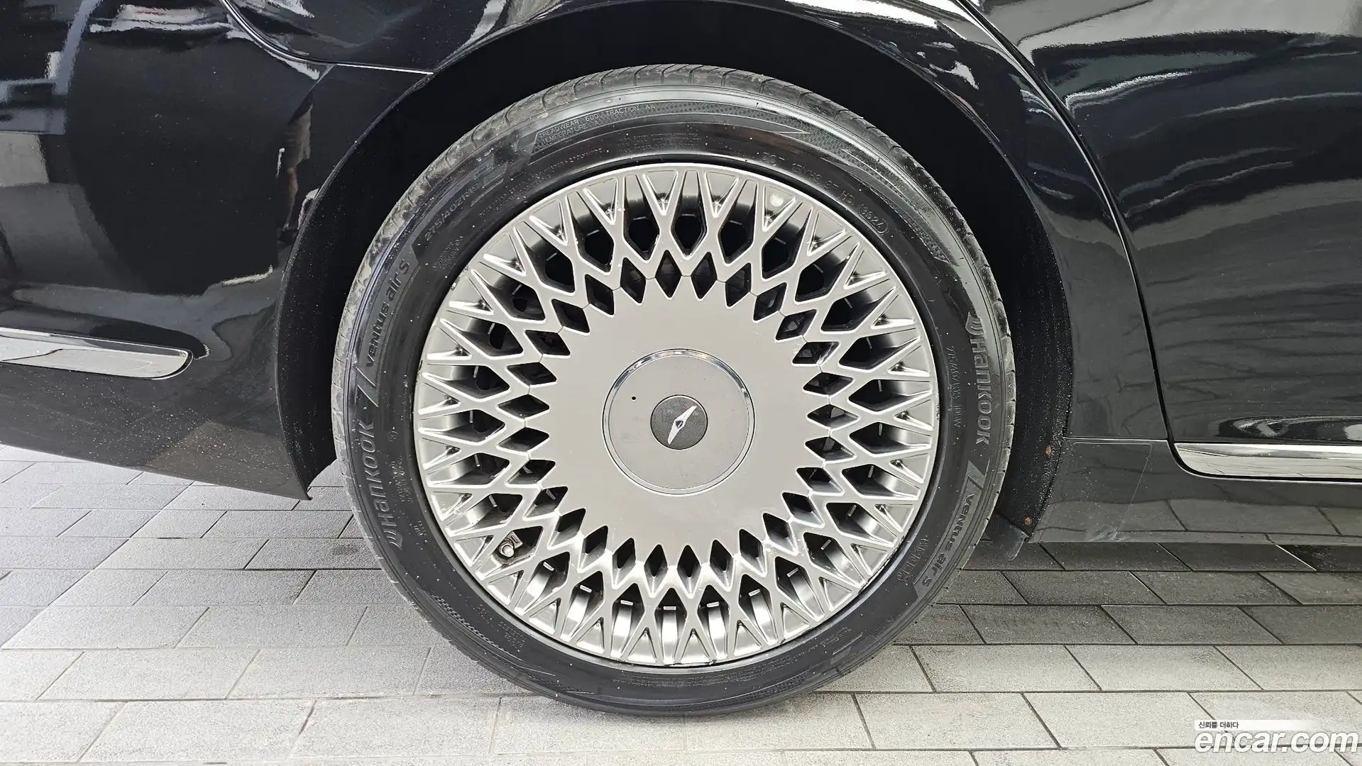 G90 Genesis 2019.0-OUTER-005