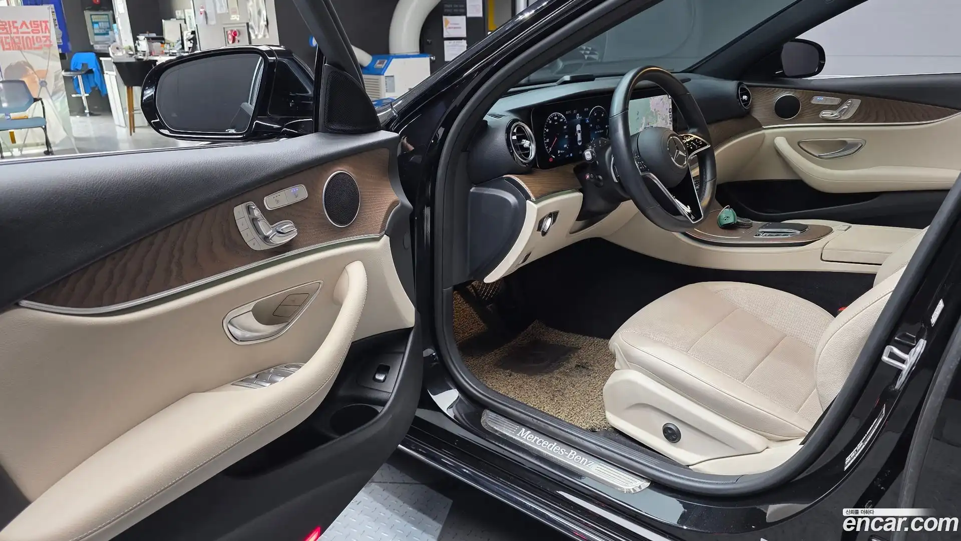 E-Class Mercedes-Benz 2021.7-INNER-010