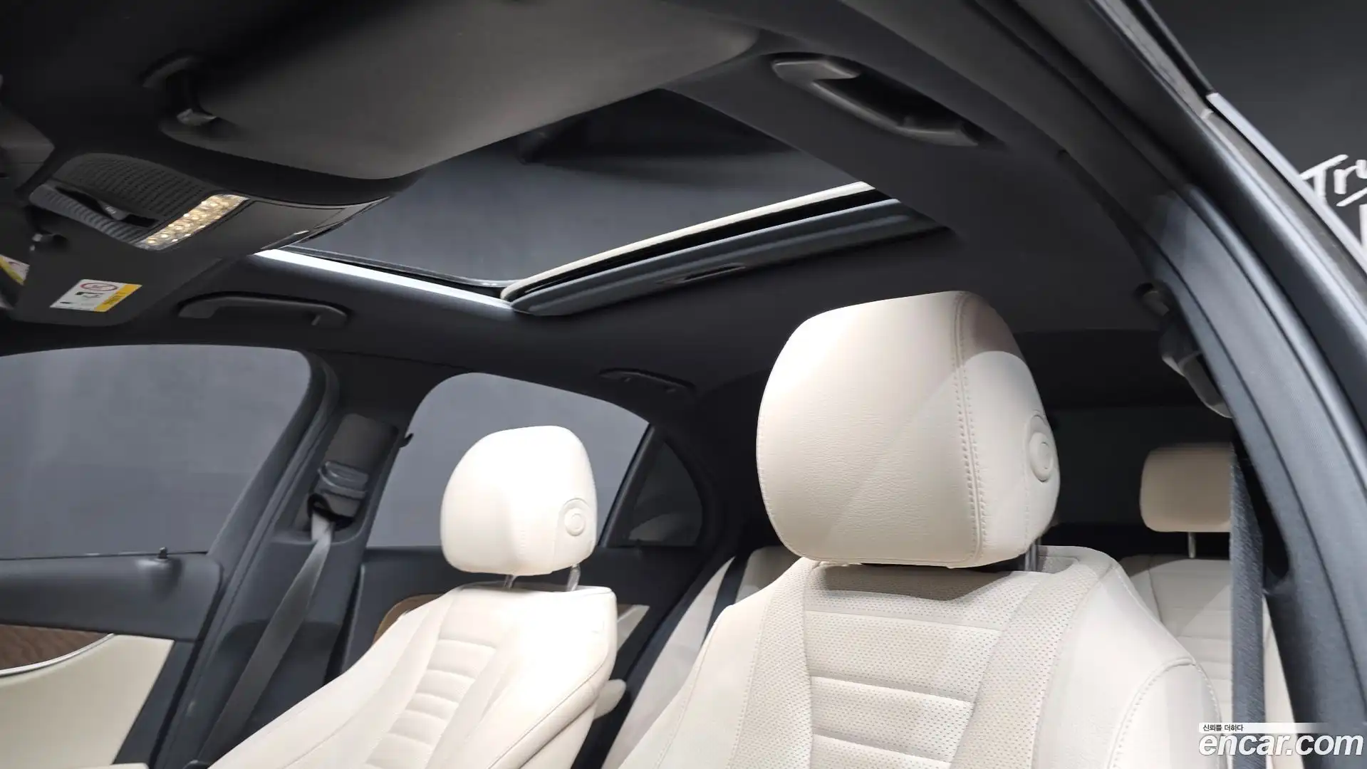 E-Class Mercedes-Benz 2021.7-OPTION-022