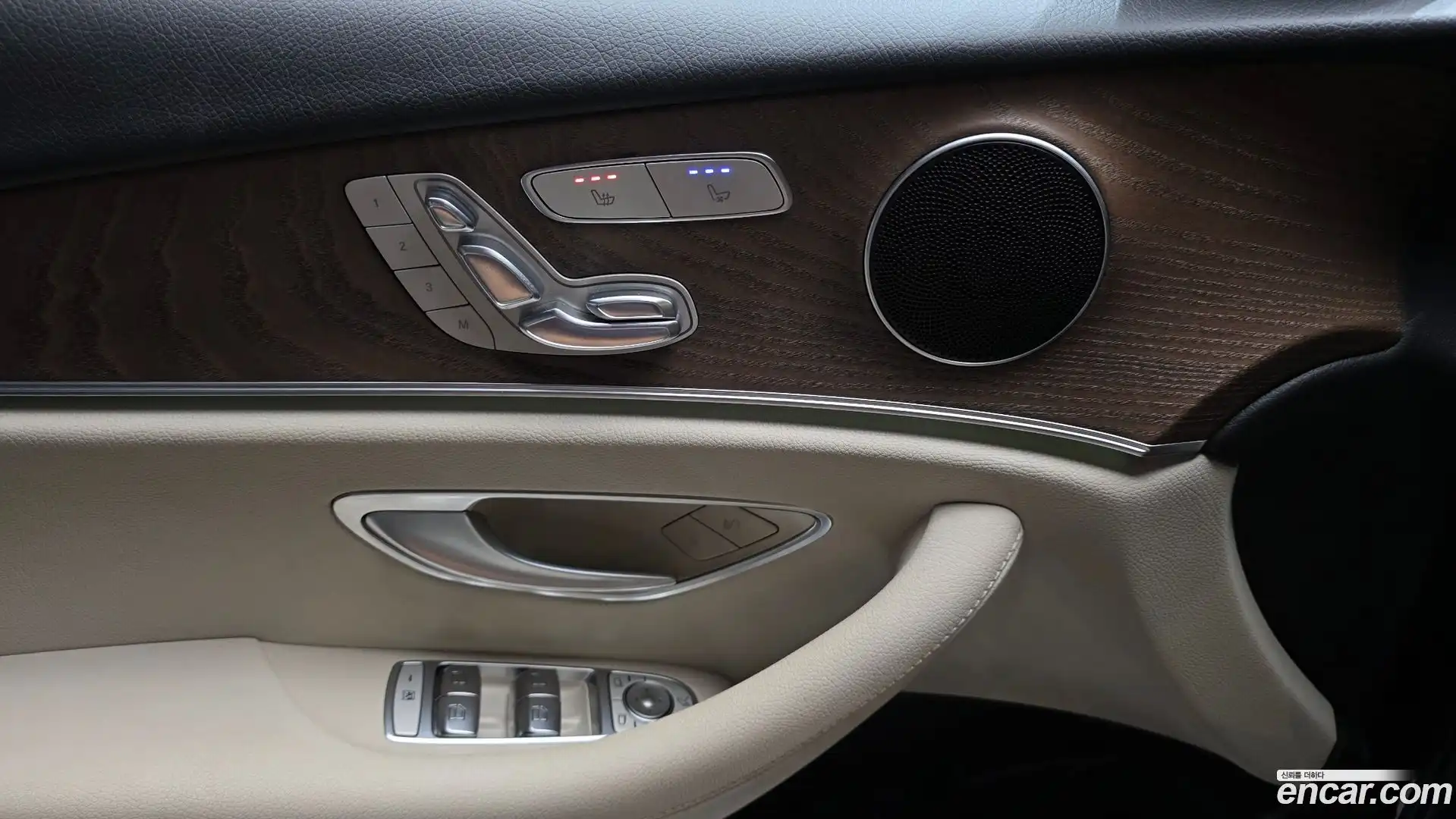E-Class Mercedes-Benz 2021.7-OPTION-024