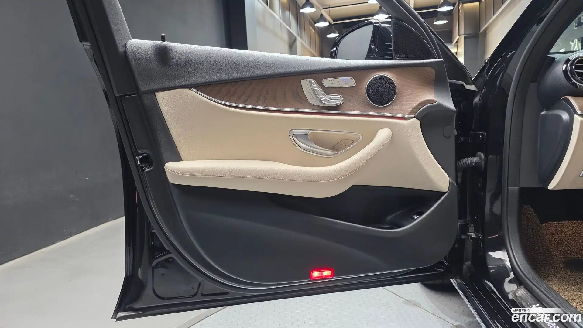 E-Class Mercedes-Benz 2021.7-INNER-034