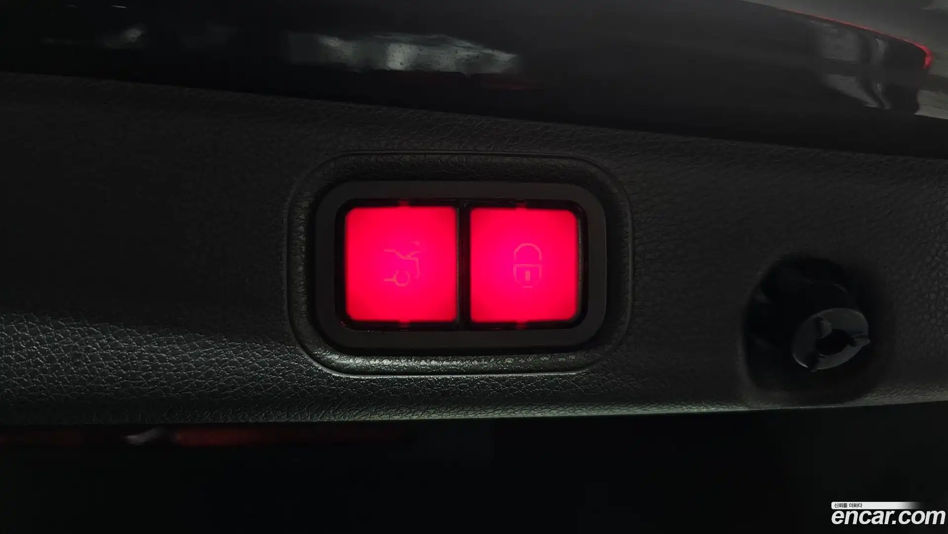 E-Class Mercedes-Benz 2021.7-OPTION-045