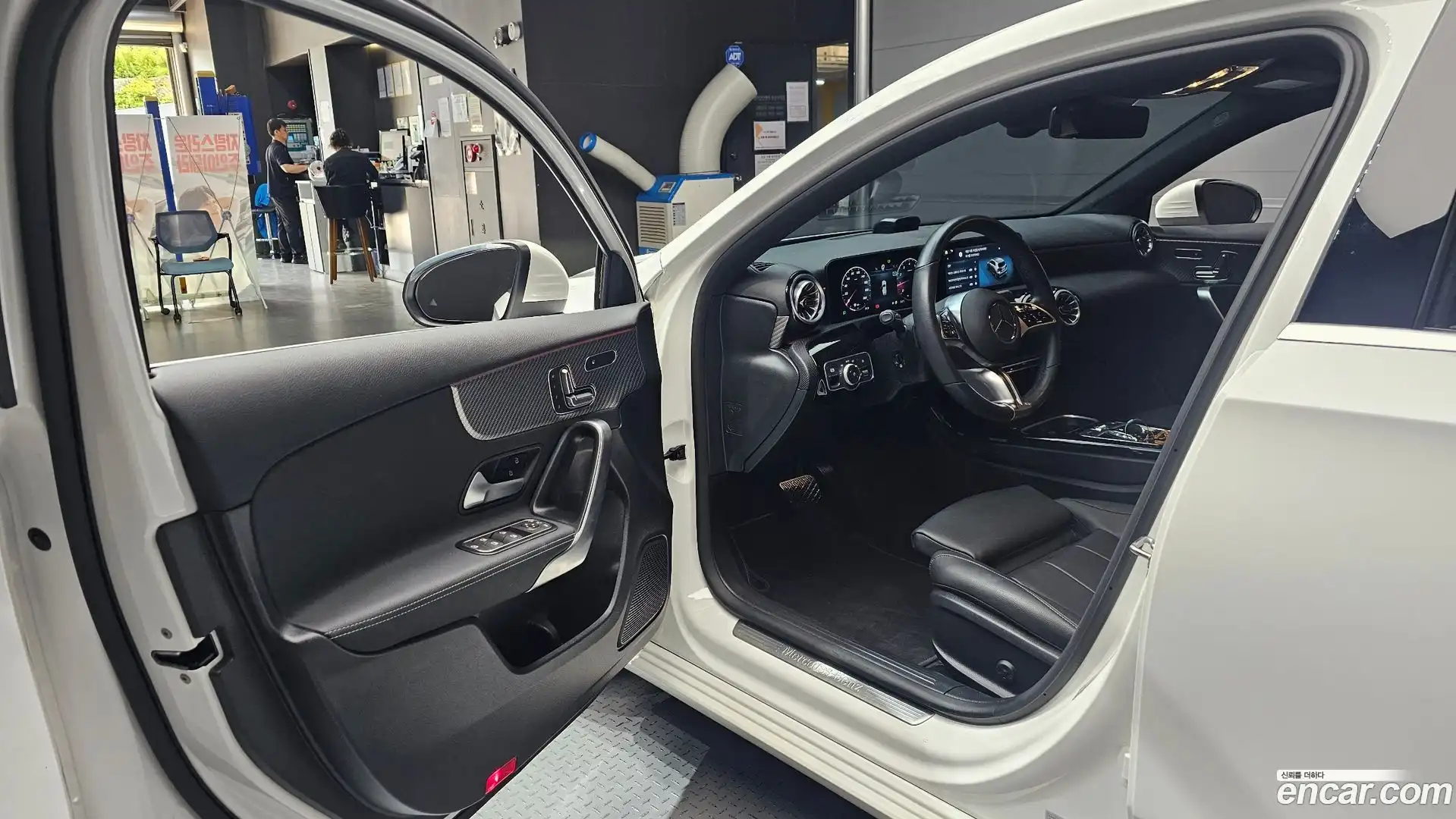 A-Class Mercedes-Benz 2023.11-INNER-010