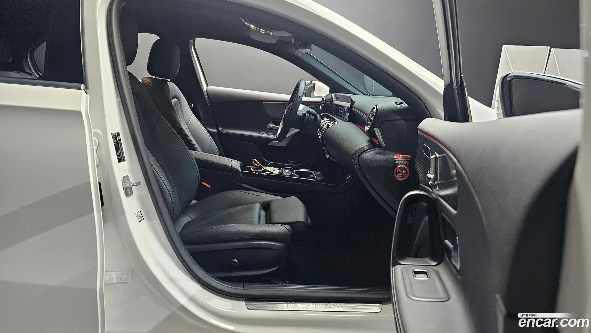 A-Class Mercedes-Benz 2023.11-INNER-036