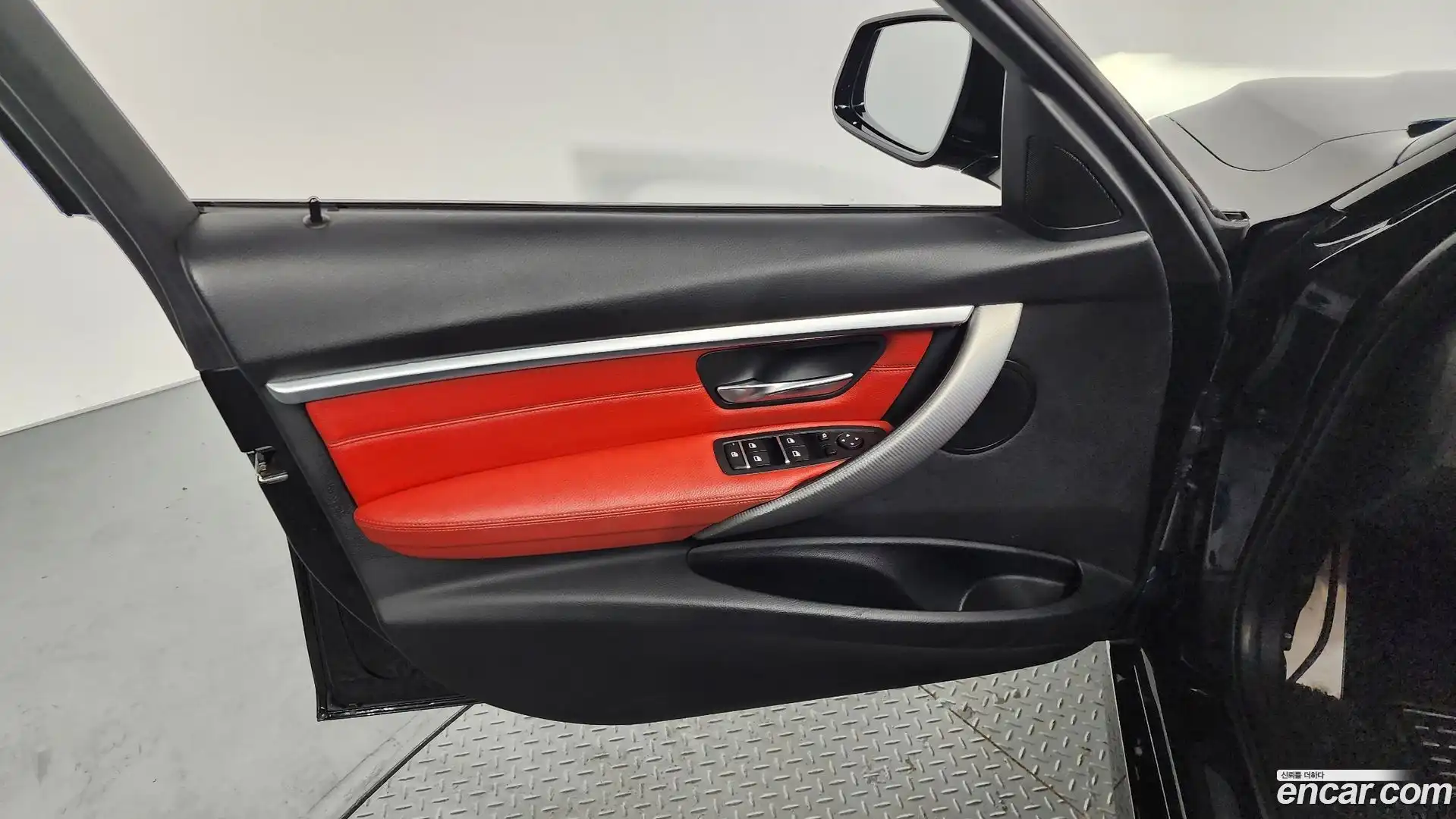 3-Series BMW 2018.0-INNER-034