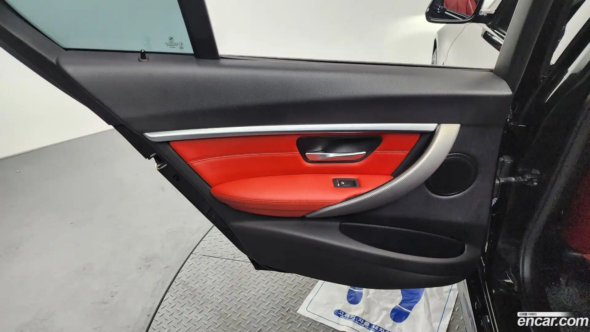 3-Series BMW 2018.0-INNER-035