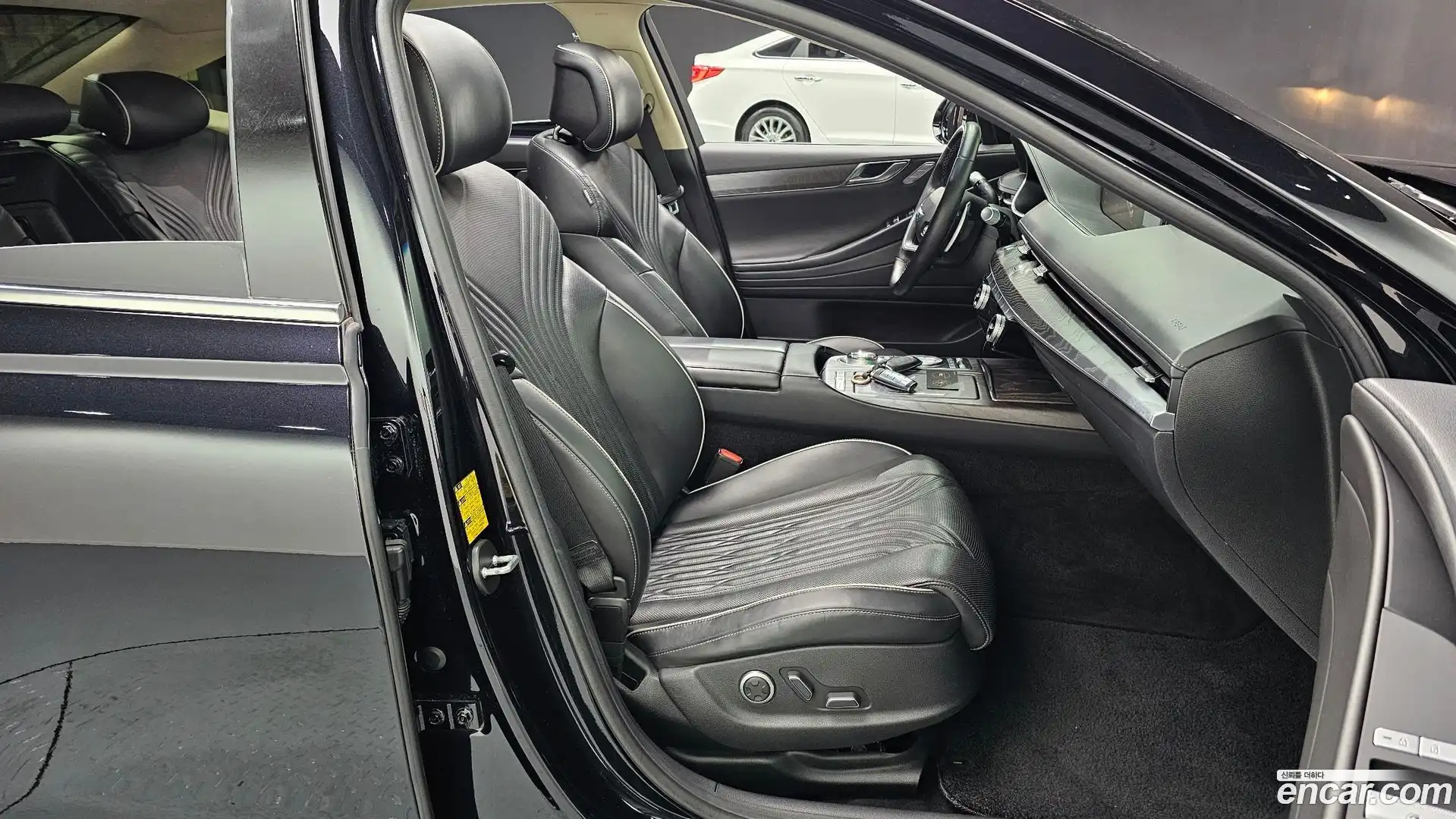 G80 Genesis 2020.5-INNER-036